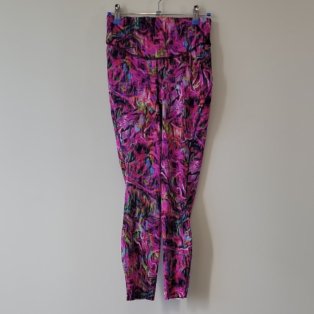 Lululemon Fast and Free High-Rise Crop

Hyper Flow Pink Multi